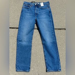 BNWT Levi’s Wedgie Straight 27”